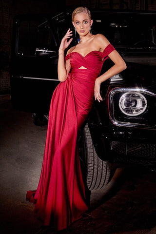 The CD836 FITTED STRETCH SATIN GOWN WITH KEYHOLE DETAIL